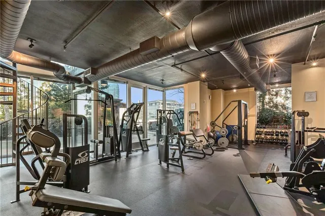 $2,995 | 3324 Peachtree Road Northeast, Unit 2001, Atlanta, GA 30326