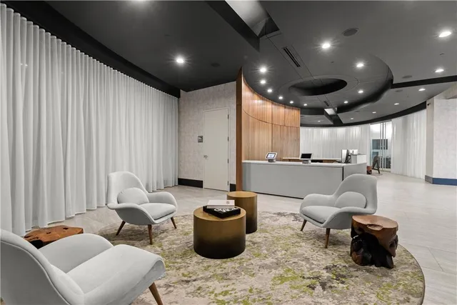 $2,995 | 3324 Peachtree Road Northeast, Unit 2001, Atlanta, GA 30326