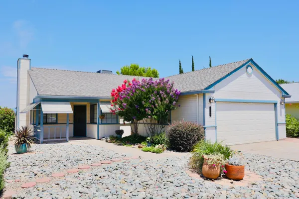 $415,000 | 1508 Whistling Drive, Redding, CA 96003