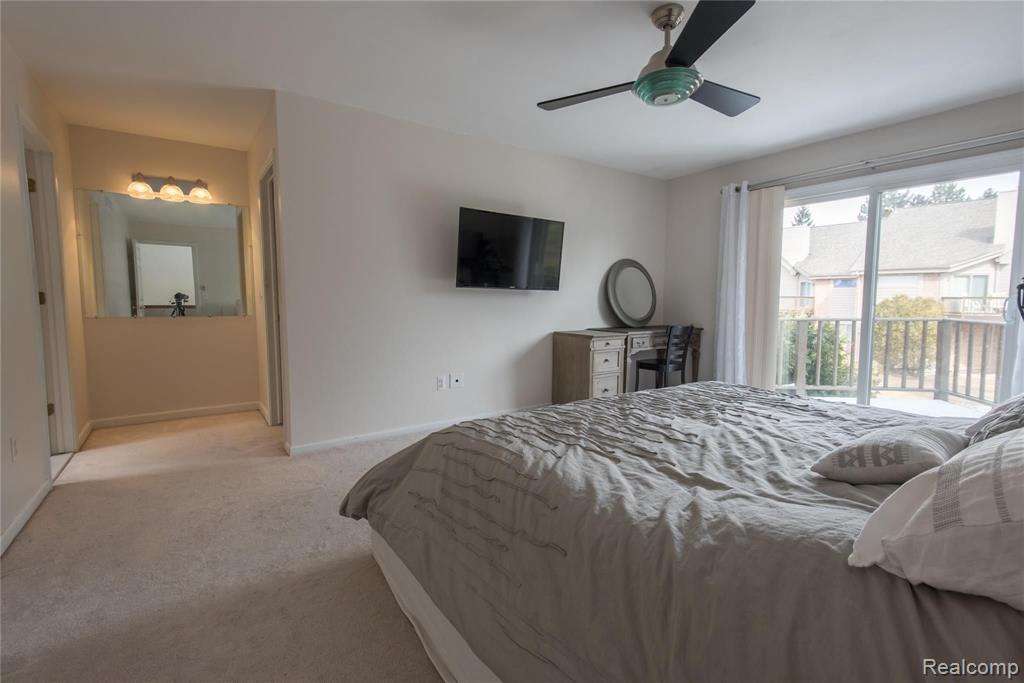 29588 Meadow Ridge South Farmington Hills, MI 48334 - Photo 11 of 17