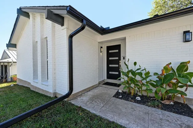 $2,150 | 805 Huntingdon Place, Austin, TX 78745