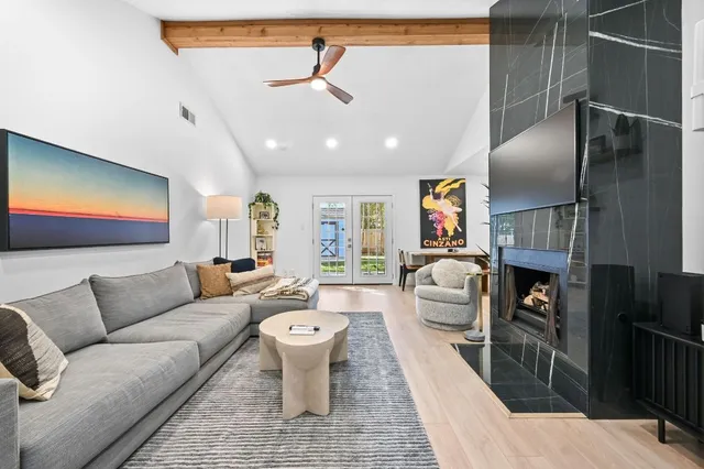 $2,150 | 805 Huntingdon Place, Austin, TX 78745