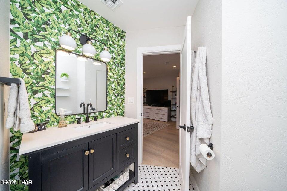 8625 Riverside Drive, Unit 55 Parker, AZ 85344 - Photo 20 of 32 Primary Bathroom2