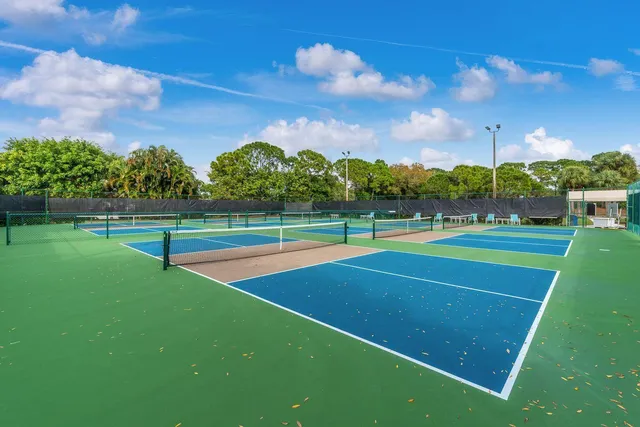 $249,900 | 544 Northwest Cortina Lane, Port St. Lucie, FL 34986