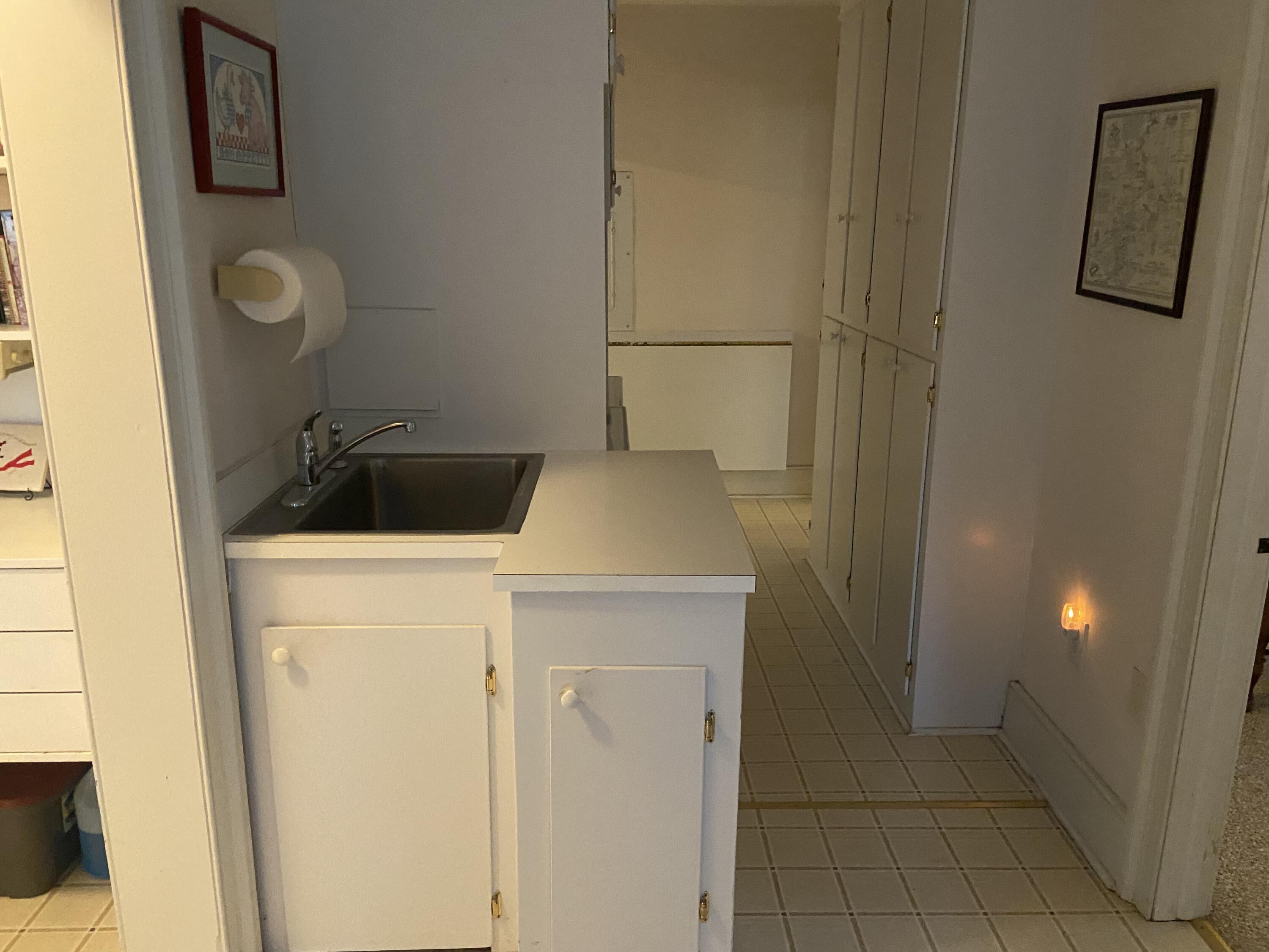 7229 Springwood Road Buchanan, VA 24066 - Photo 18 of 40 a utility room with dryer and washer