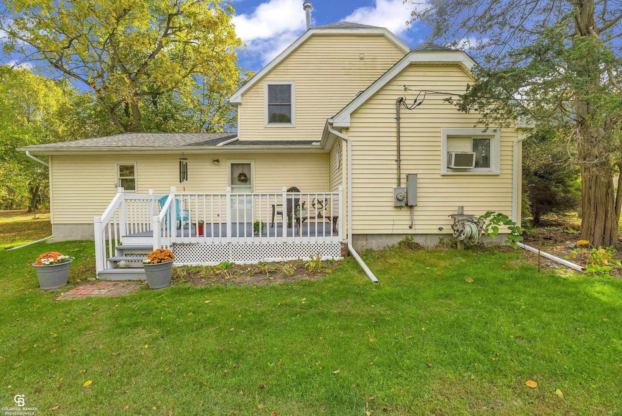 2658 Michigan Road Port Huron, MI 48060 - Photo 9 of 46 50191341-02b77a23-df4f-492f-bb93-8e3799f7046f.JPG