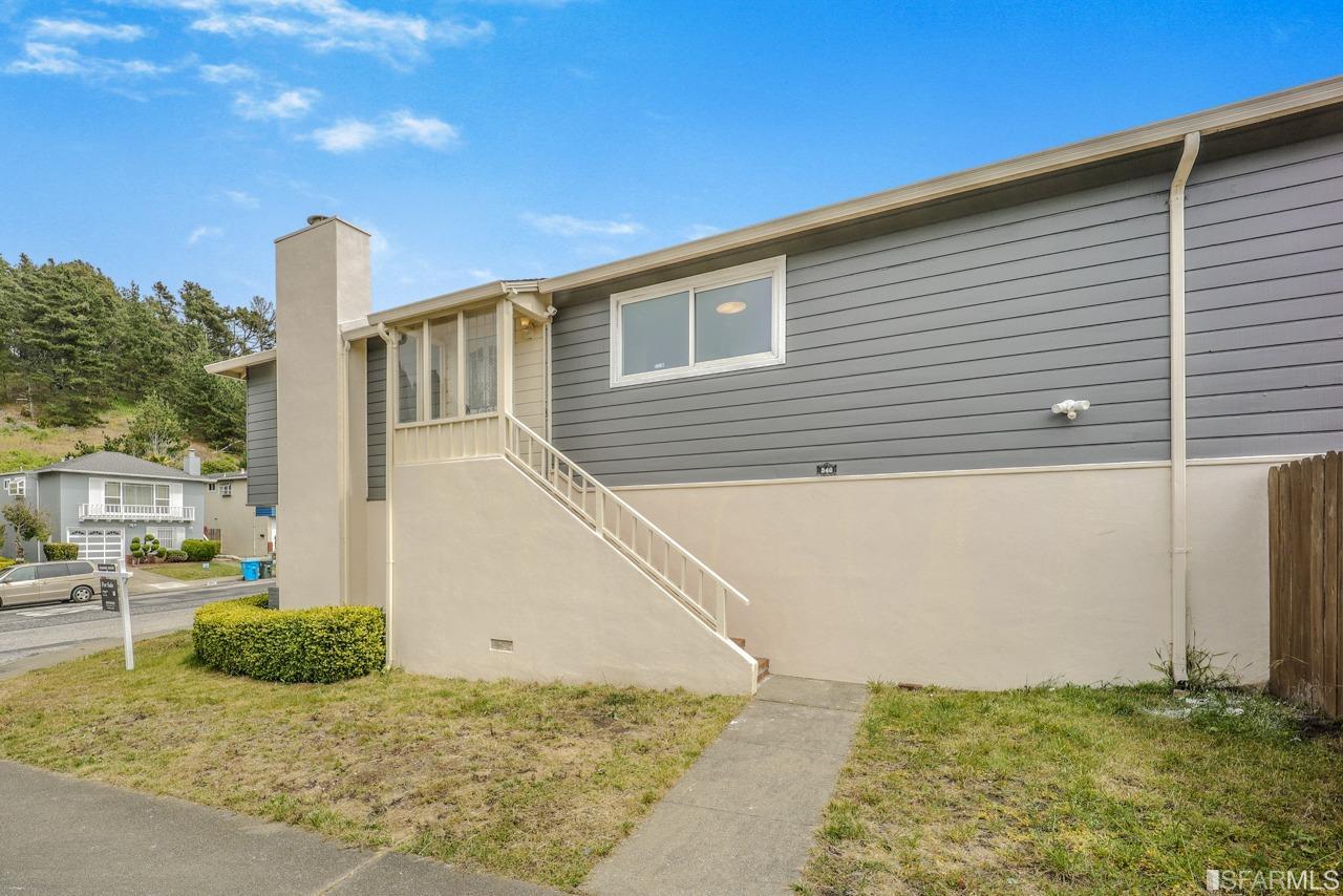 540 Rutland Drive Pacifica, CA 94044 - Photo 7 of 62