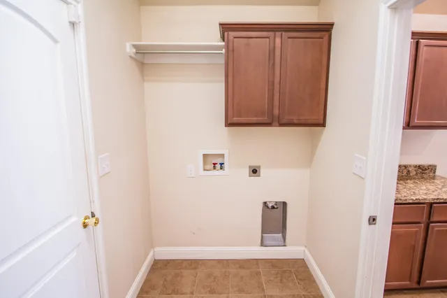 a view of walk in closet