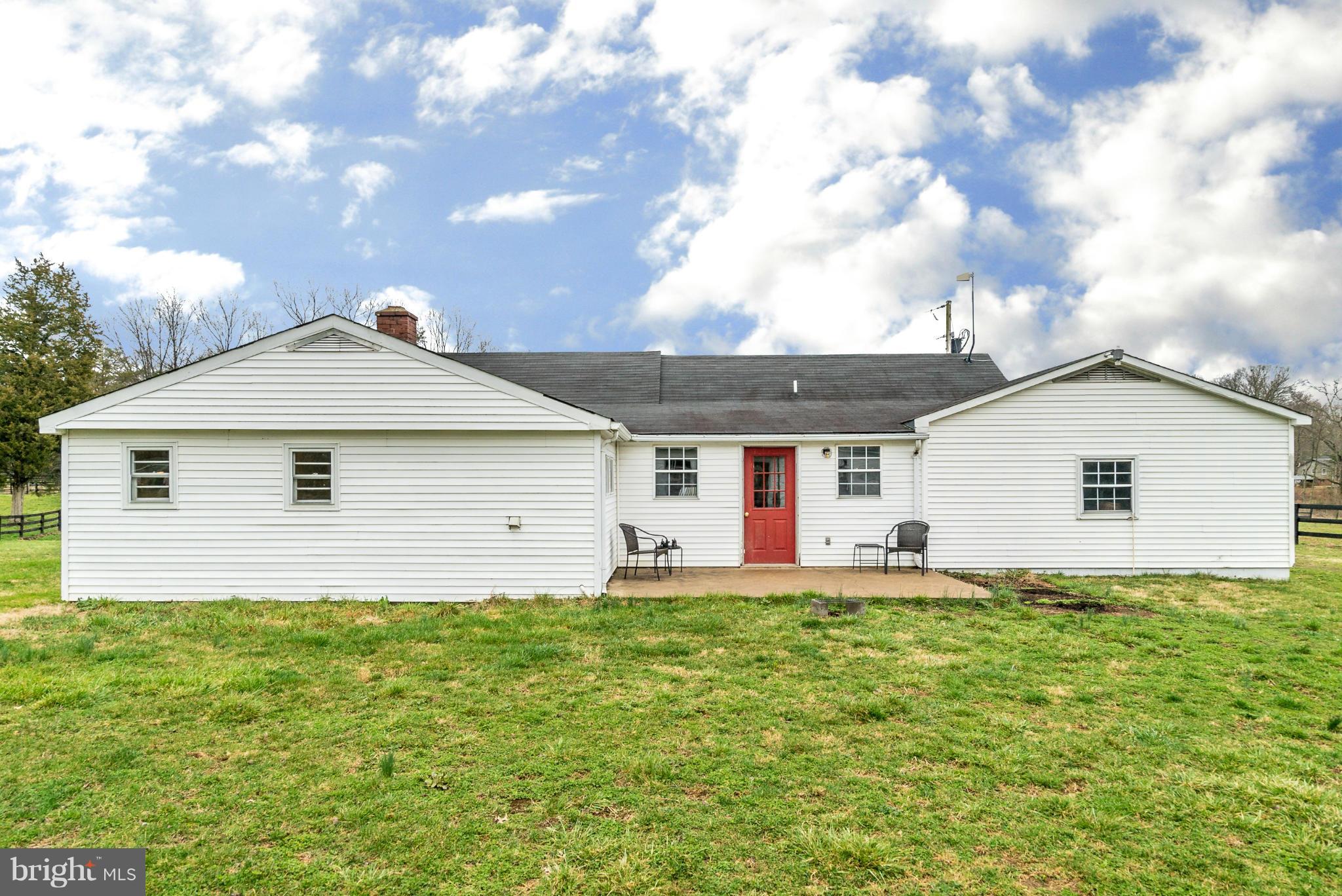 8258 Kines Road Warrenton, VA 20187 - Photo 18 of 26 Exterior (Rear)