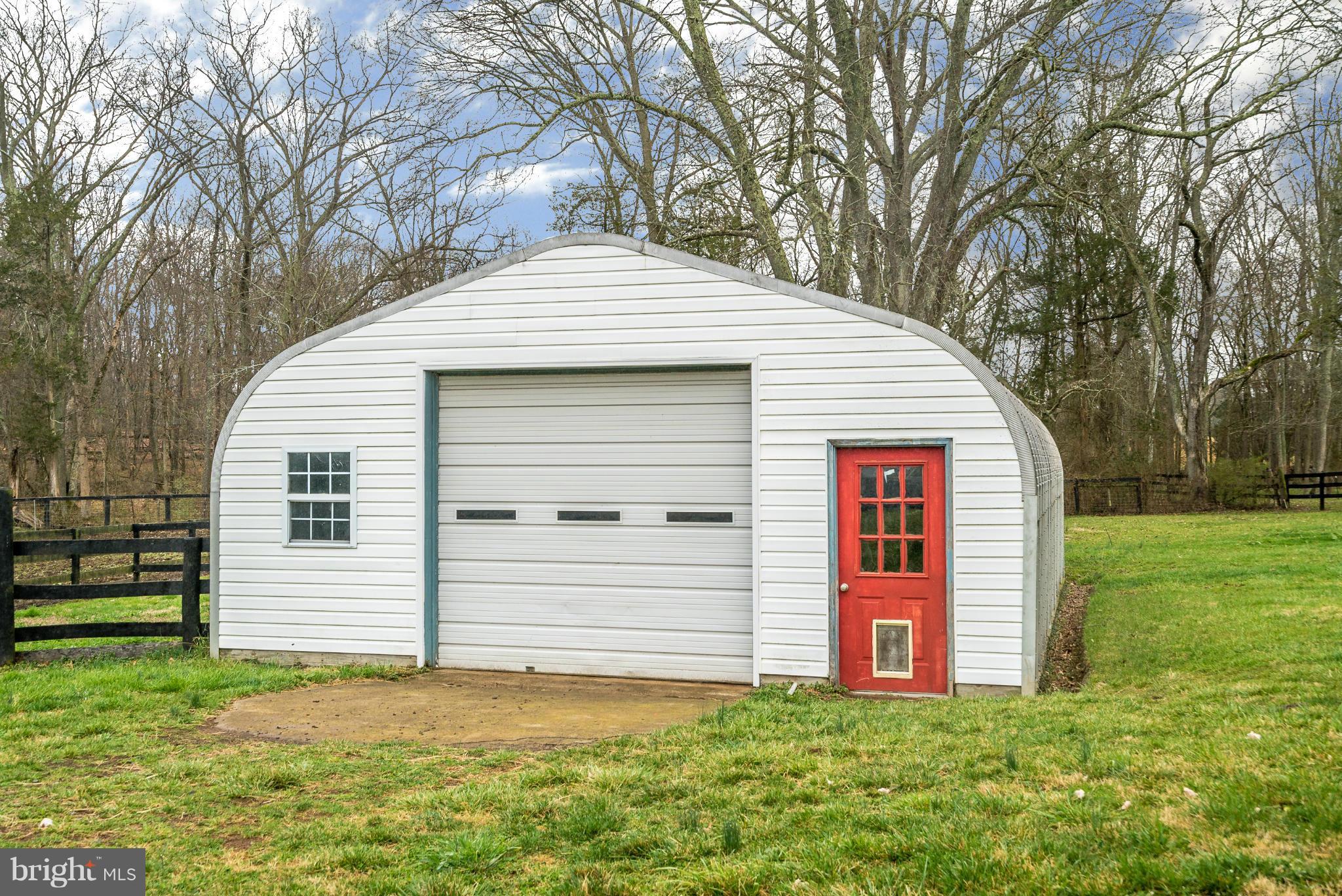 8258 Kines Road Warrenton, VA 20187 - Photo 20 of 26 Exterior (Rear)
