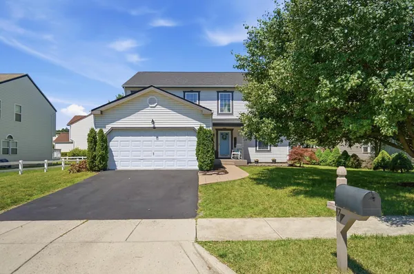 $449,900 | 17 Tabilore Loop, Delaware, OH 43015