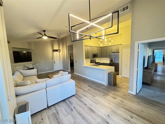 $1,655 | 700 Carnegie Street, Unit 4424, Henderson, NV 89052