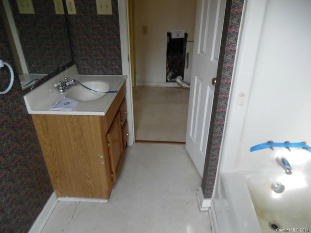 7077 Long Island Road, Unit 3 Catawba, NC 28609 - Photo 17 of 23 Gallery Image 17