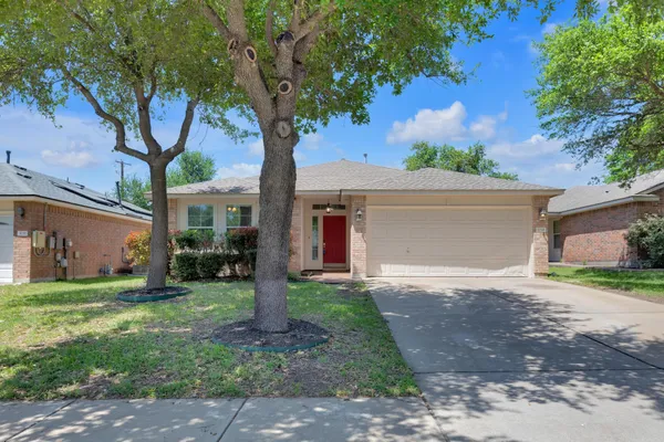$2,000 | 3755 Castle Rock Drive, Round Rock, TX 78681