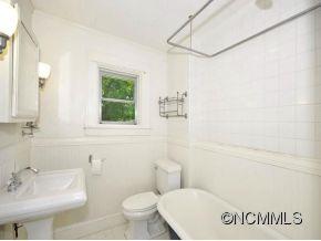 11 Pineview Road Asheville, NC 28804 - Photo 11 of 14 Gallery Image 11