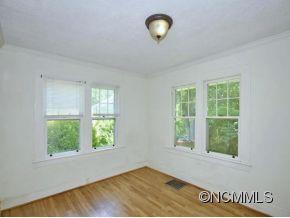 11 Pineview Road Asheville, NC 28804 - Photo 12 of 14 Gallery Image 12
