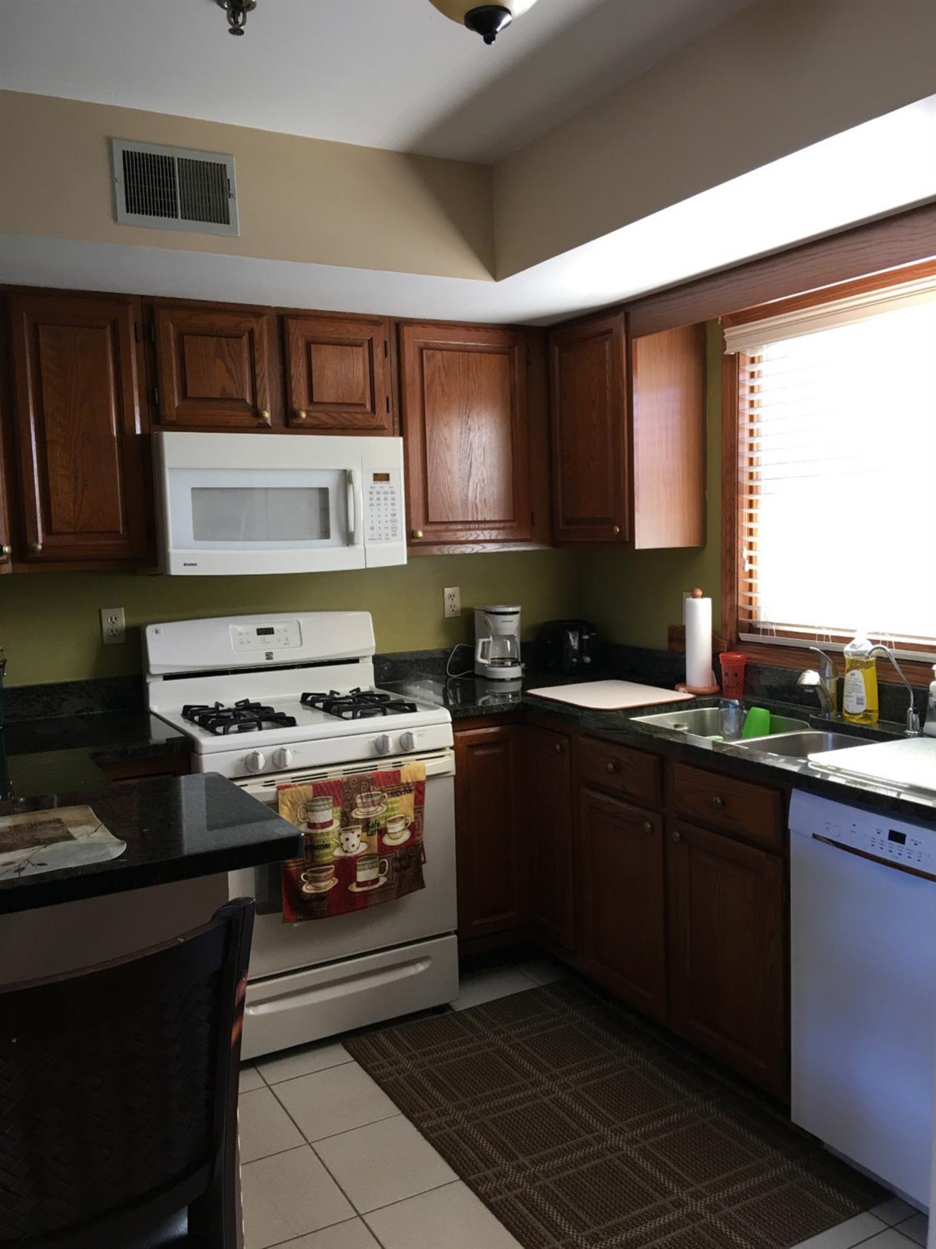 1300 Winding Ridge Lane, Unit B7 Valparaiso, IN 46383 - Photo 6 of 35 1900x2533