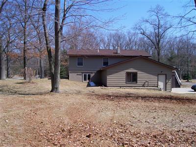 427 North Peterson Road Muskegon, MI 49445 - Photo 3 of 14 Additional Photo