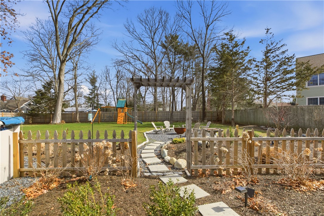 23 Hanson Road Barrington, RI 02806 - Photo 42 of 50 Gallery Image 42
