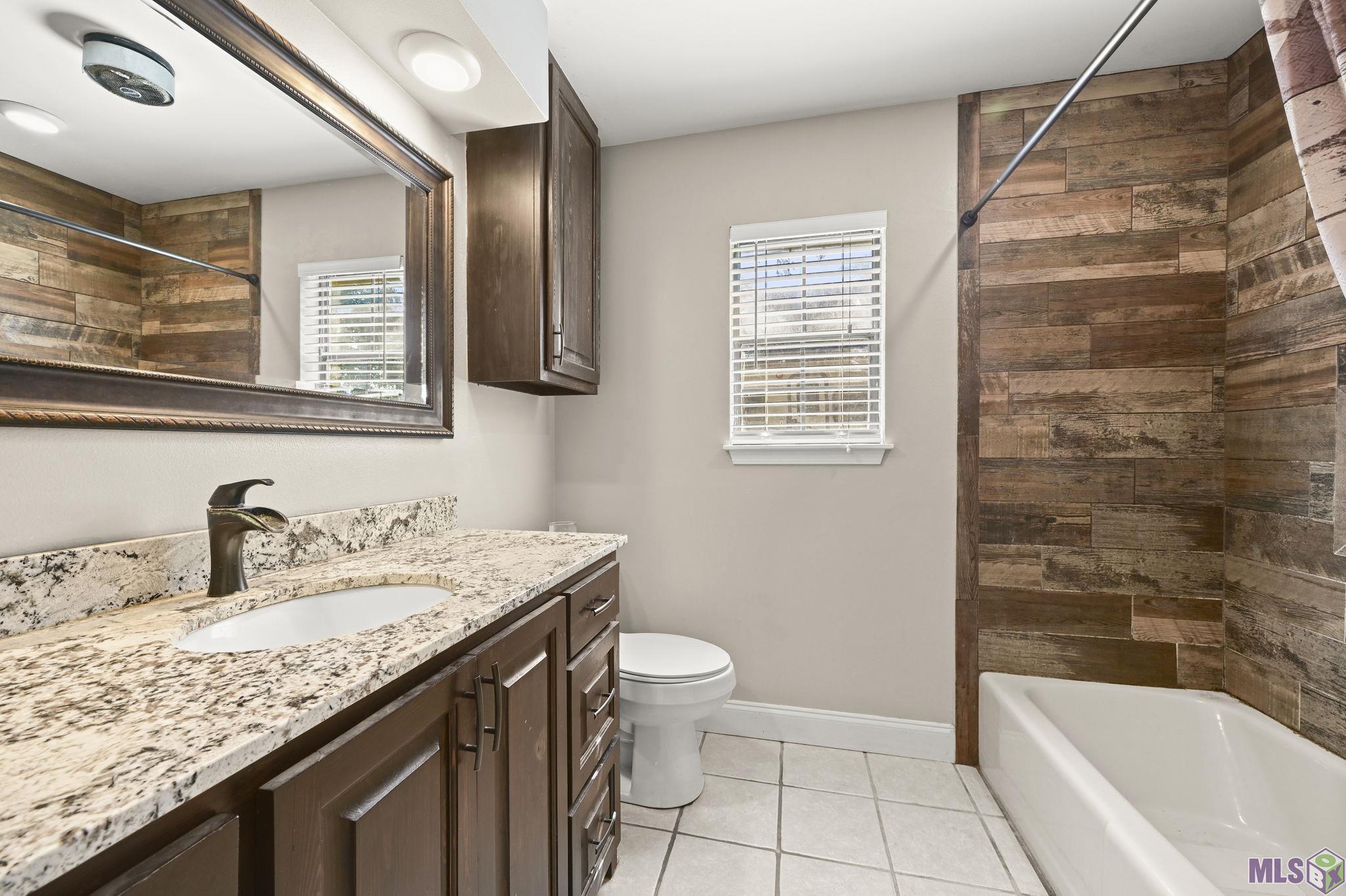 12175 Peairs Road Zachary, LA 70791 - Photo 10 of 17