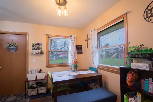 $299,900 | 2 Riverdale Circle, Watertown, WI 53094