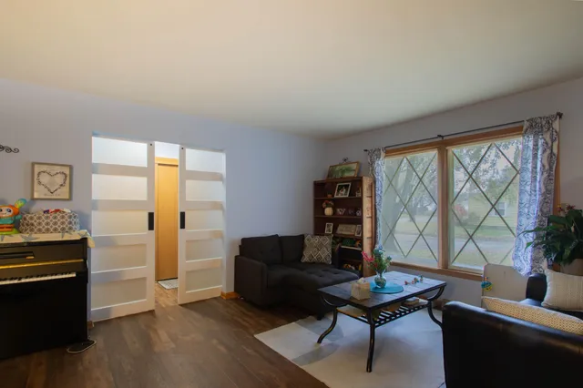 $299,900 | 2 Riverdale Circle, Watertown, WI 53094