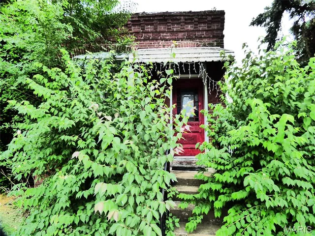$475,000 | 4458 Swan Avenue, St. Louis, MO 63110