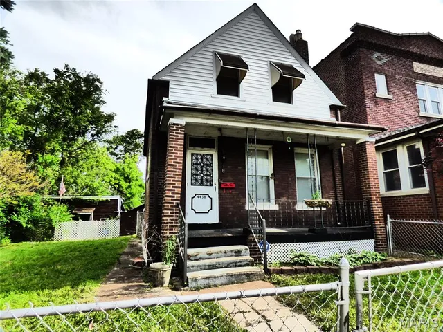 $475,000 | 4458 Swan Avenue, St. Louis, MO 63110