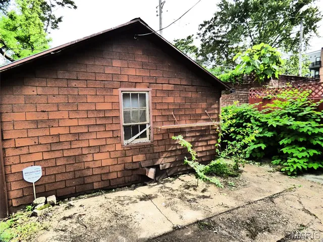 $475,000 | 4458 Swan Avenue, St. Louis, MO 63110