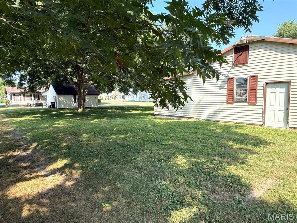 290 North Elm Street Breese, IL 62230 - Photo 15 of 65