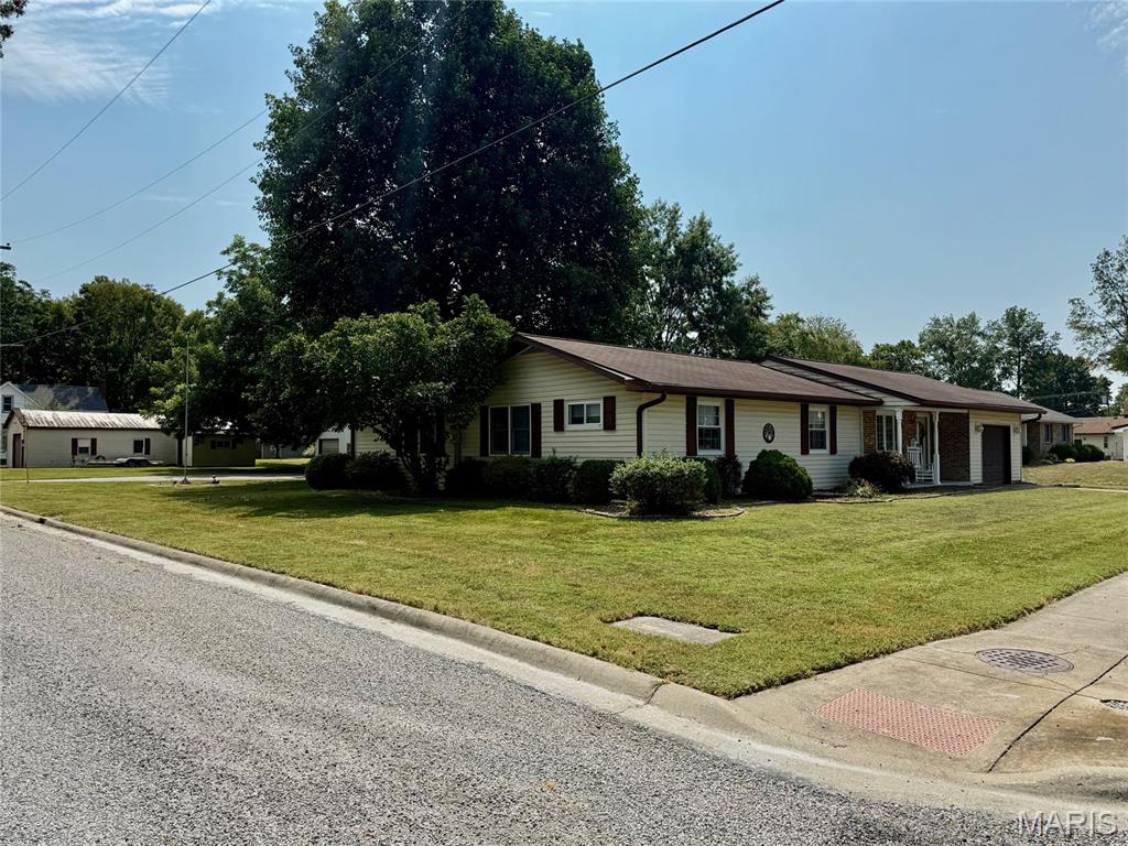 290 North Elm Street Breese, IL 62230 - Photo 21 of 65