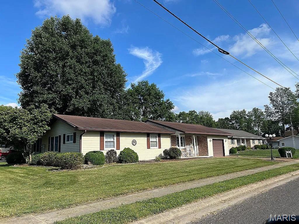 290 North Elm Street Breese, IL 62230 - Photo 22 of 65