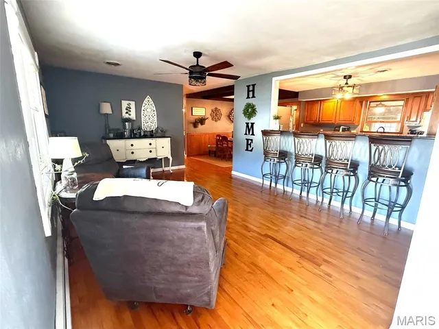 $299,000 | 290 North Elm Street, Breese, IL 62230