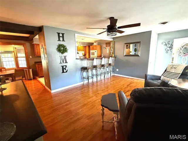 $299,000 | 290 North Elm Street, Breese, IL 62230