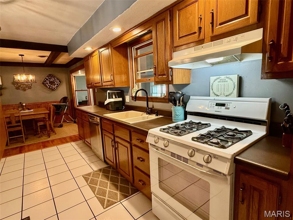 290 North Elm Street Breese, IL 62230 - Photo 36 of 65