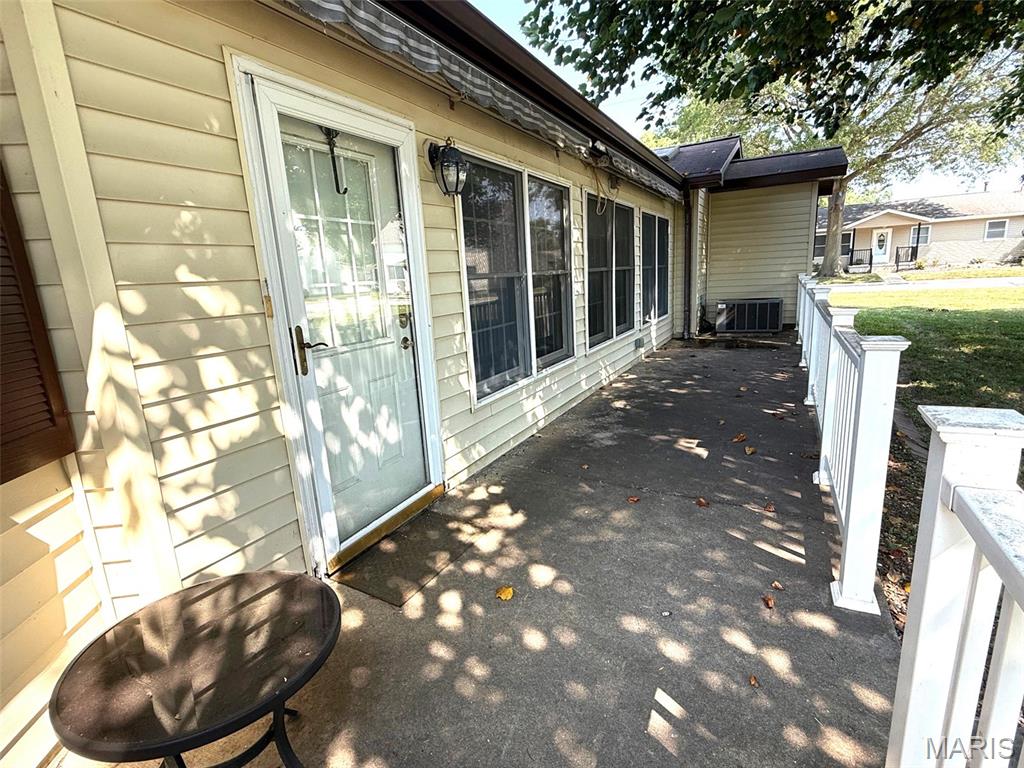 290 North Elm Street Breese, IL 62230 - Photo 7 of 65