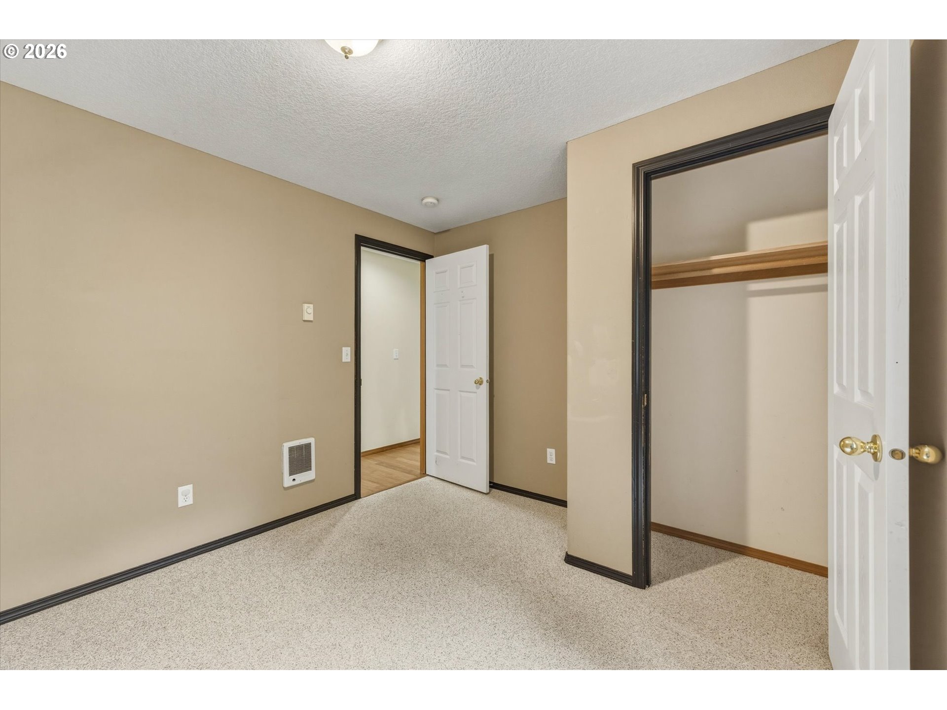 75060 Neer Way Rainier, OR 97048 - Photo 17 of 37 Bedroom