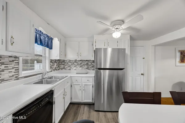 $1,700 | 1460 Midway Road Southeast, Bolivia, NC 28422