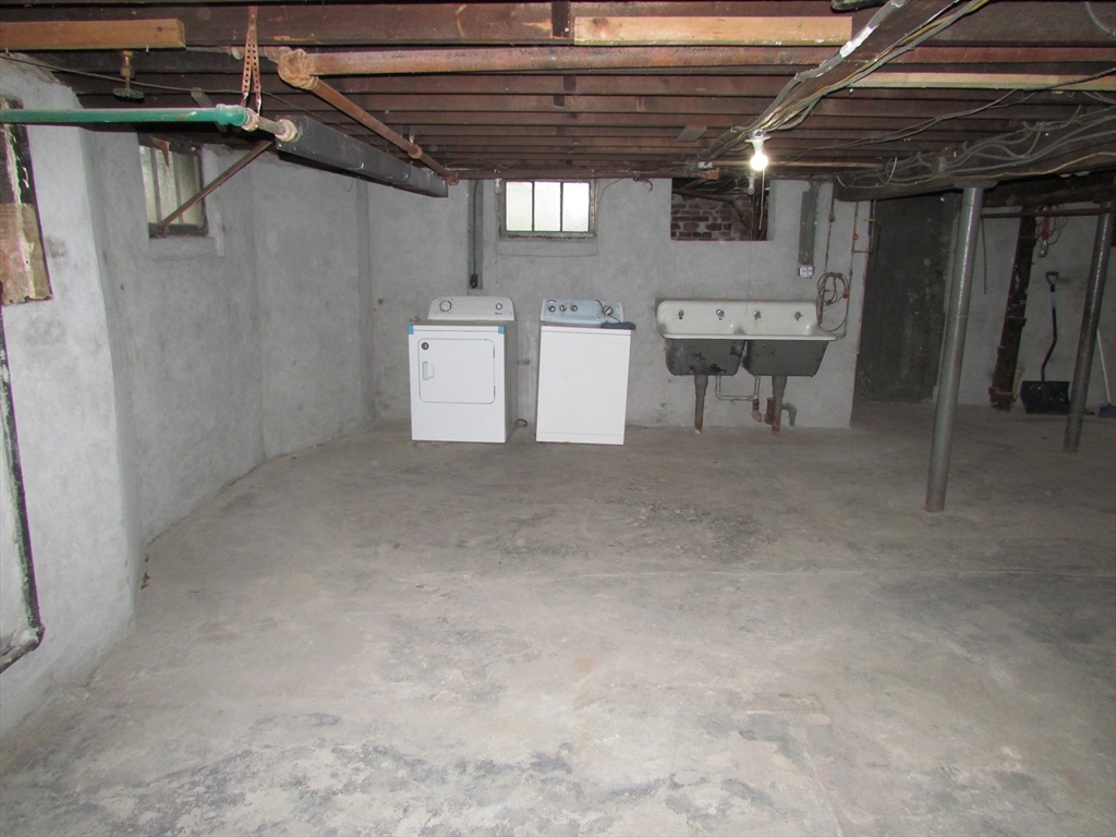78 Prospect Street Springfield, MA 01107 - Photo 42 of 42 Gallery Image 42