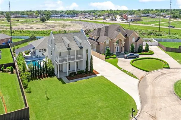 $899,900 | 103 Marigold Court, Belle Chasse, LA 70037