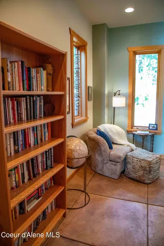 $4,300,000 | 440 Pringle, Hope, ID 83836