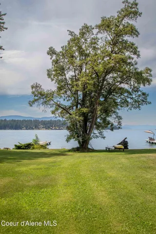 $4,300,000 | 440 Pringle, Hope, ID 83836