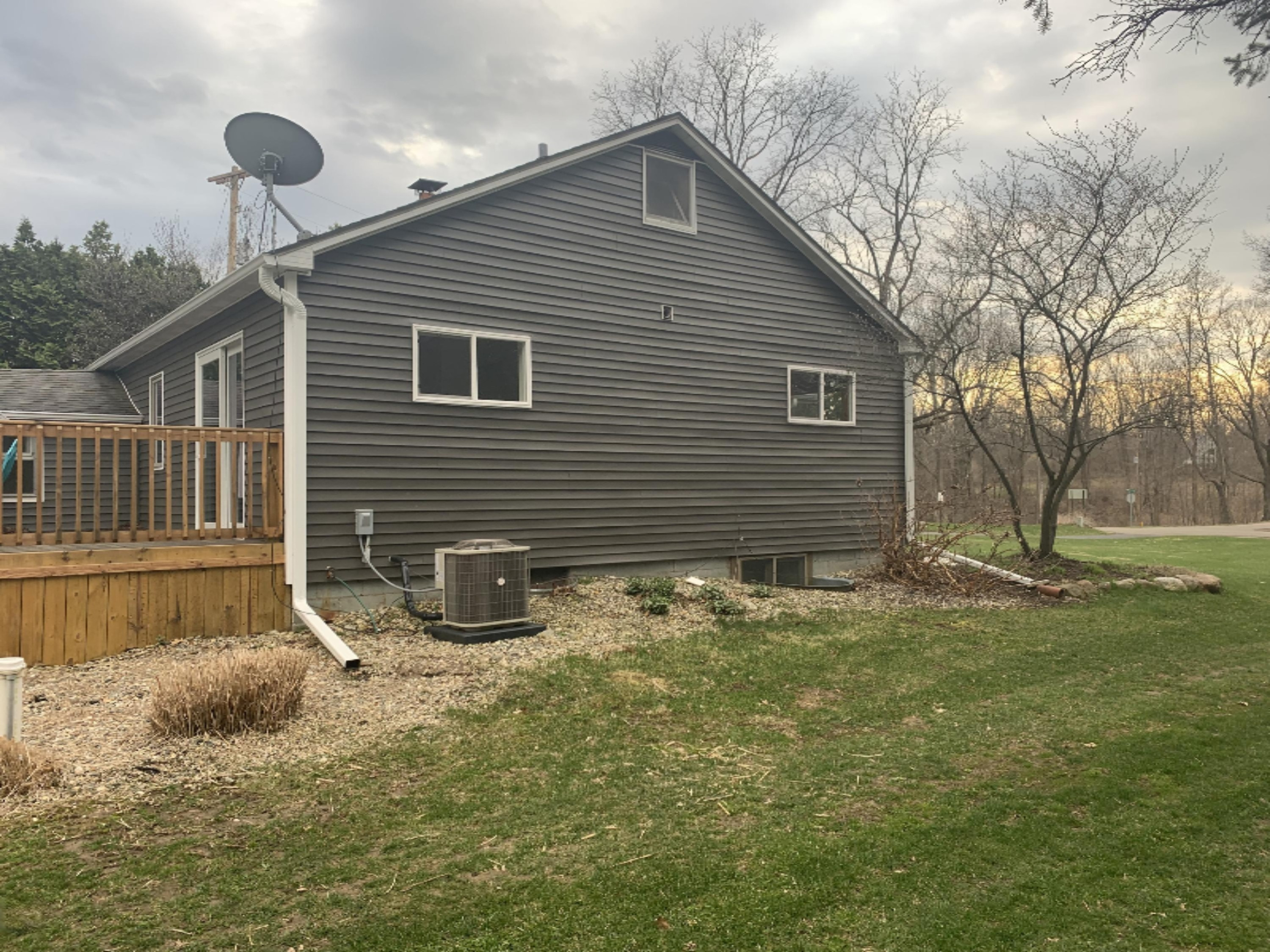 23052 Struwin Road Battle Creek, MI 49017 - Photo 3 of 31 9634DE2C-FAC8-4684-9D7F-695E278D5892