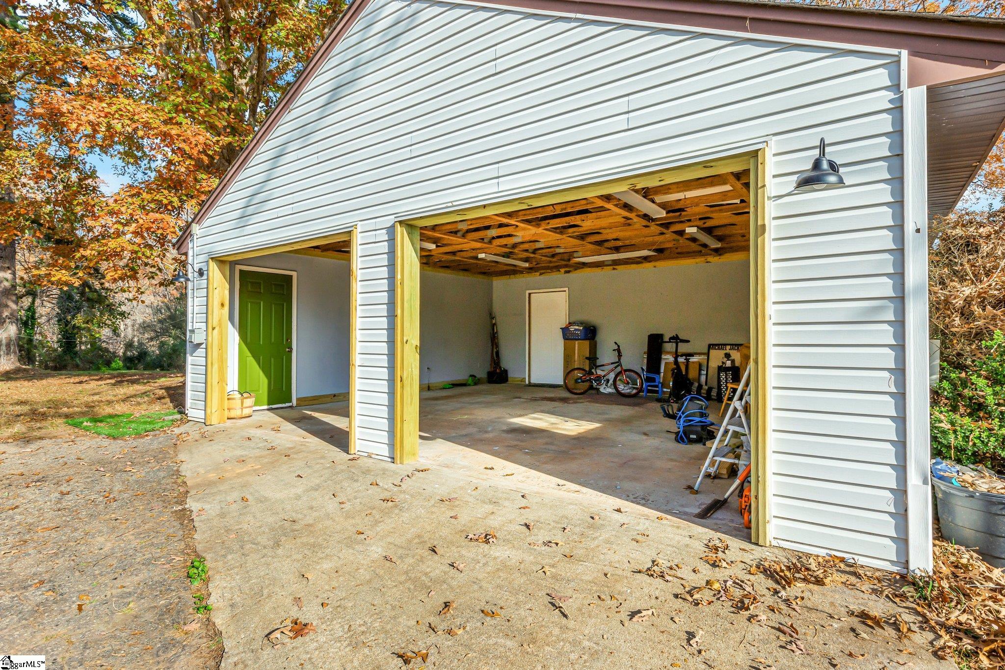 364 Mt Bethel Road Pickens, SC 29671 - Photo 19 of 37