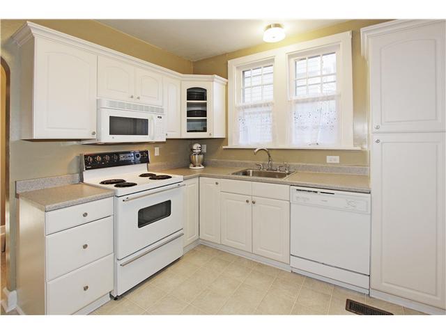 816 North Audubon Road Indianapolis, IN 46219 - Photo 4 of 16 Gallery Image 4