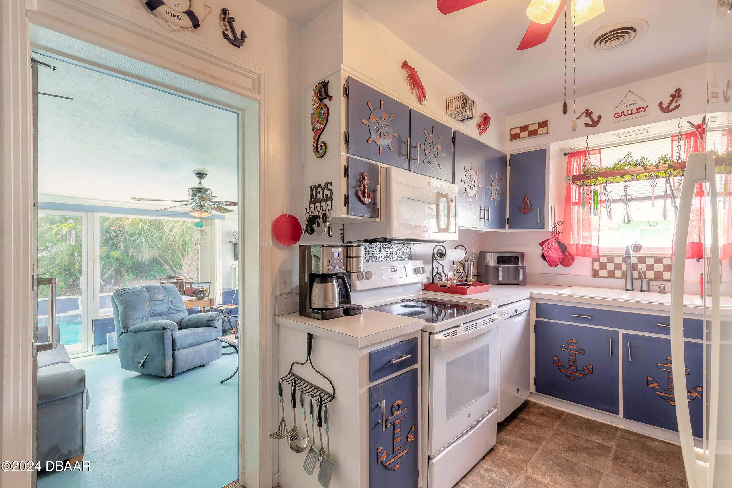 190 Magnolia Drive Ormond Beach, FL 32176 - Photo 17 of 40 190-16