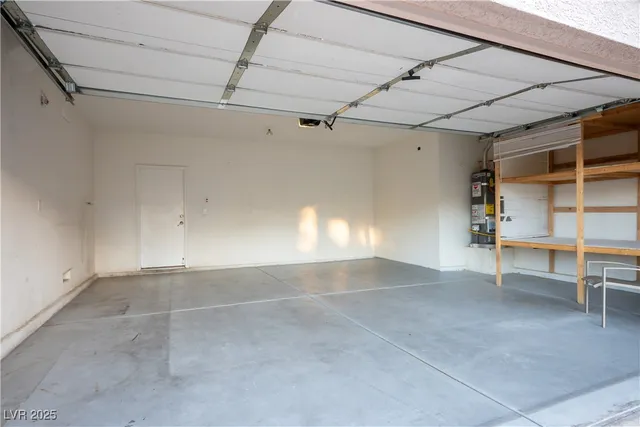 $1,965 | 6632 Babys Tear Place, Las Vegas, NV 89148