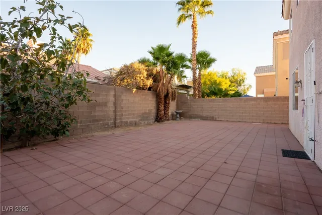 $1,965 | 6632 Babys Tear Place, Las Vegas, NV 89148