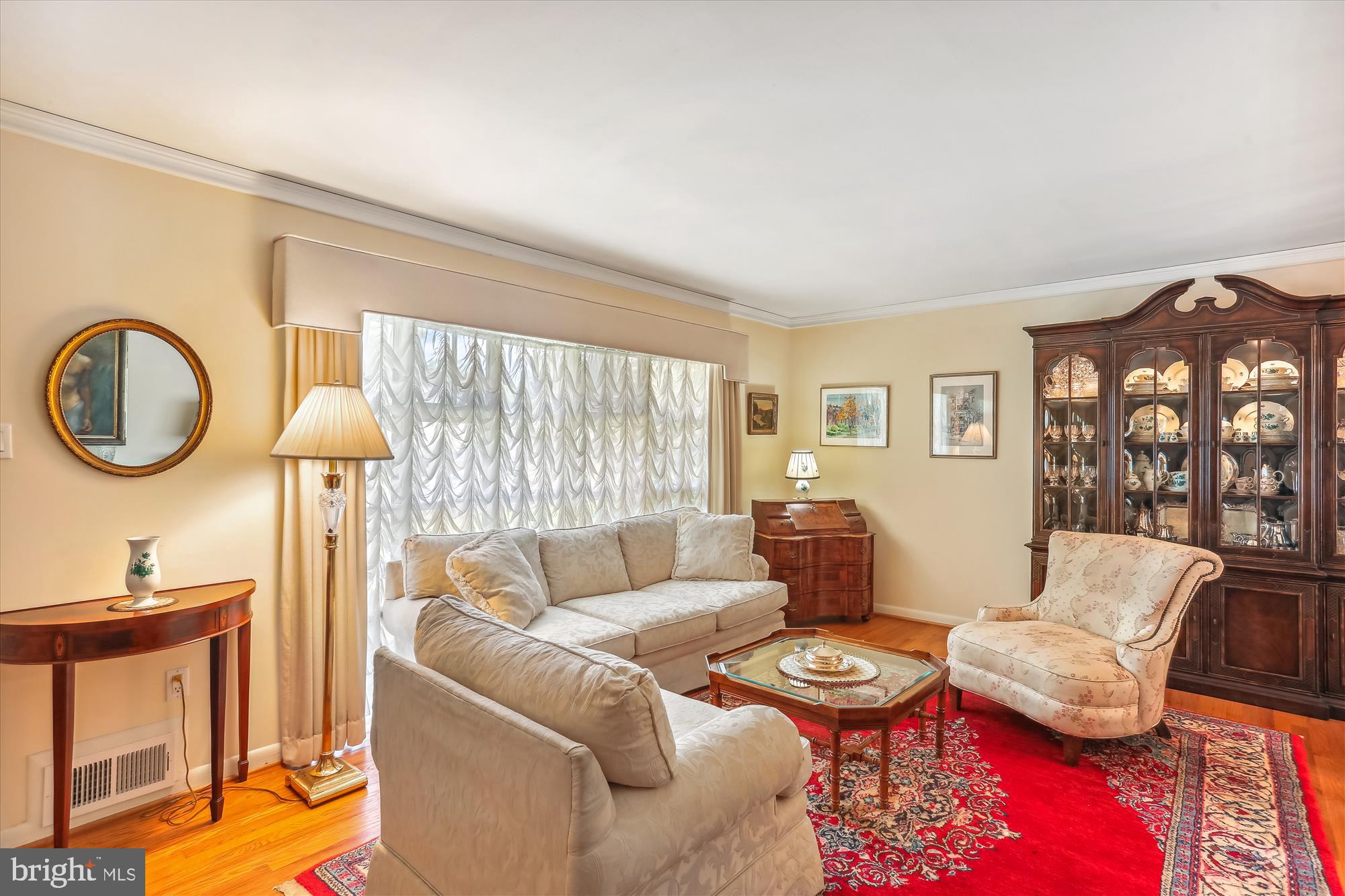 4010 Delancy Drive Silver Spring, MD 20906 - Photo 6 of 63 Living Room