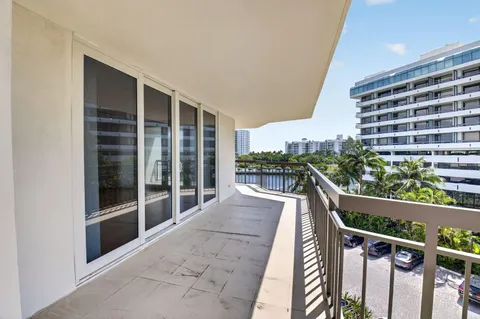 $1,499,000 | 901 East Camino, Unit 4C, Boca Raton, FL 33432